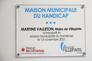 Plaque de la Maison Municipale du Handicap inaugurée le samedi 13 novembre 2021 à Villepinte (93)